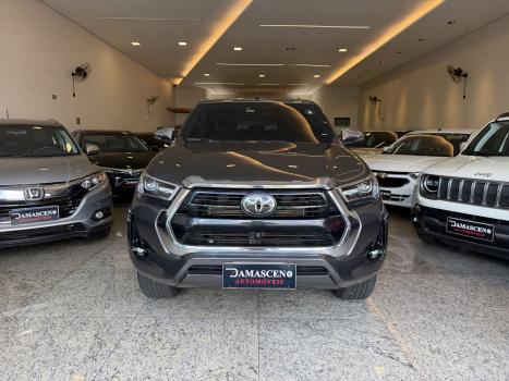 TOYOTA Hilux Caminhonete 2.8 16V SRX 4X4 TURBO DIESEL CABINE DUPLA AUTOMÁTICO, Foto 2