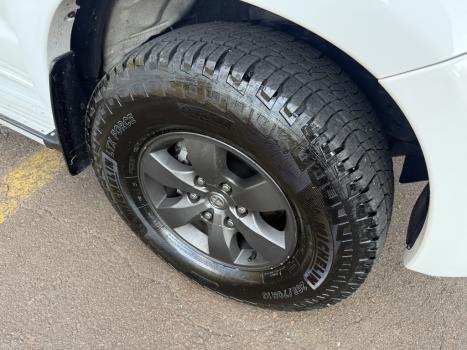 TOYOTA Hilux Caminhonete 3.0 4P 4X4 SRV TURBO DIESEL CABINE DUPLA LIMITED EDITION AUTOM�TICO, Foto 13