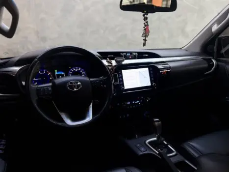 TOYOTA Hilux Caminhonete 2.8 16V SRV 4X4 DIESEL CABINE DUPLA AUTOM�TICO, Foto 11