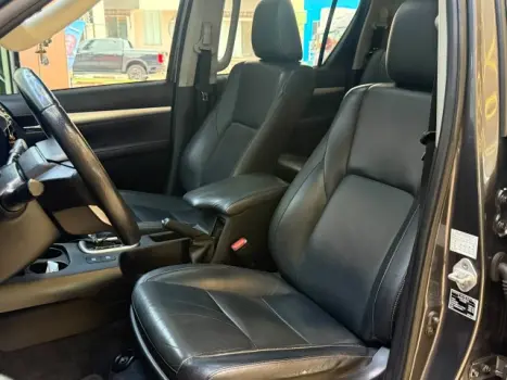 TOYOTA Hilux Caminhonete 2.8 16V SRV 4X4 DIESEL CABINE DUPLA AUTOM�TICO, Foto 13