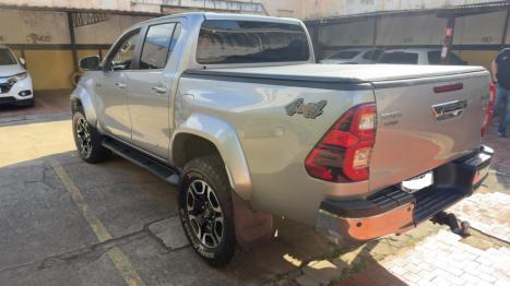 TOYOTA Hilux Caminhonete 2.8 16V 4P SRX DIESEL CABINE DUPLA, Foto 4