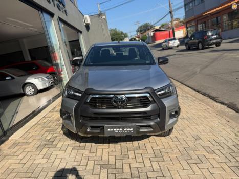 TOYOTA Hilux Caminhonete 2.8 16V SRX CONQUEST 4X4 TURBO DIESEL CABINE DUPLA AUTOMÁTICO, Foto 2