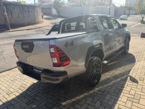 TOYOTA Hilux Caminhonete 2.8 16V SRX CONQUEST 4X4 TURBO DIESEL CABINE DUPLA AUTOMÁTICO, Foto 4