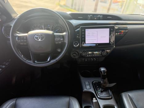 TOYOTA Hilux Caminhonete 2.8 16V SRX CONQUEST 4X4 TURBO DIESEL CABINE DUPLA AUTOMÁTICO, Foto 8