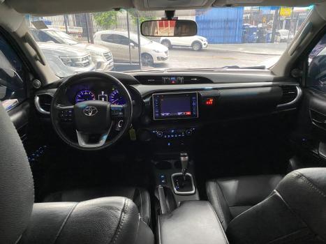 TOYOTA Hilux Caminhonete 2.7 16V 4P SRV FLEX 4X4  CABINE DUPLA AUTOMÁTICO, Foto 14