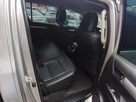 TOYOTA Hilux Caminhonete 2.8 16V SRV 4X4 DIESEL CABINE DUPLA AUTOMÁTICO, Foto 7