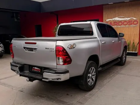 TOYOTA Hilux Caminhonete 2.8 16V SRV 4X4 DIESEL CABINE DUPLA AUTOMÁTICO, Foto 16
