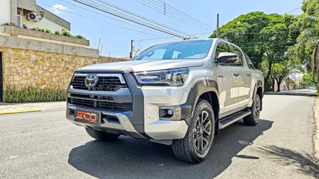 TOYOTA Hilux Caminhonete 2.8 16V SRX CONQUEST 4X4 TURBO DIESEL CABINE DUPLA AUTOMÁTICO, Foto 3