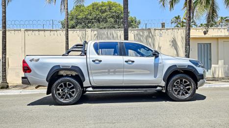 TOYOTA Hilux Caminhonete 2.8 16V SRX CONQUEST 4X4 TURBO DIESEL CABINE DUPLA AUTOMÁTICO, Foto 4