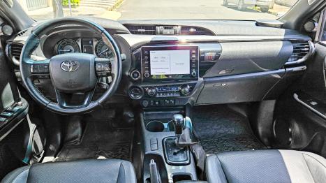 TOYOTA Hilux Caminhonete 2.8 16V SRX CONQUEST 4X4 TURBO DIESEL CABINE DUPLA AUTOMÁTICO, Foto 8