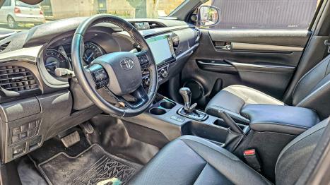 TOYOTA Hilux Caminhonete 2.8 16V SRX CONQUEST 4X4 TURBO DIESEL CABINE DUPLA AUTOMÁTICO, Foto 10