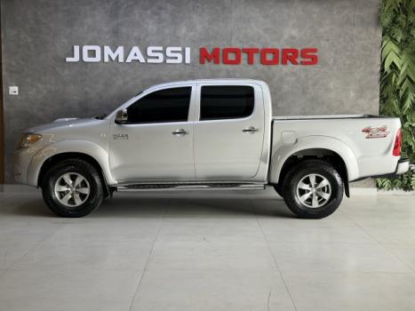 TOYOTA Hilux Caminhonete 3.0 4P 4X4 SRV TURBO DIESEL CABINE DUPLA, Foto 4