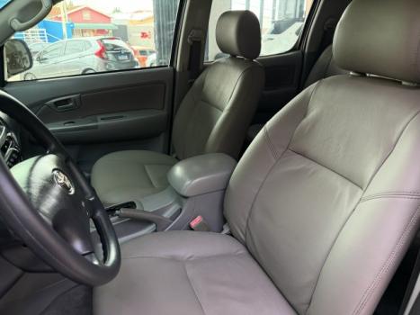 TOYOTA Hilux Caminhonete 3.0 4P 4X4 SRV TURBO DIESEL CABINE DUPLA, Foto 10