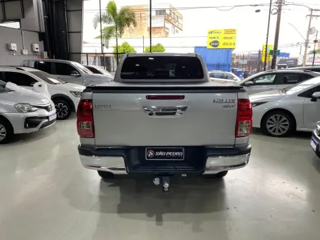TOYOTA Hilux Caminhonete 2.7 16V 4P SRV FLEX CABINE DUPLA AUTOMÁTICO, Foto 7