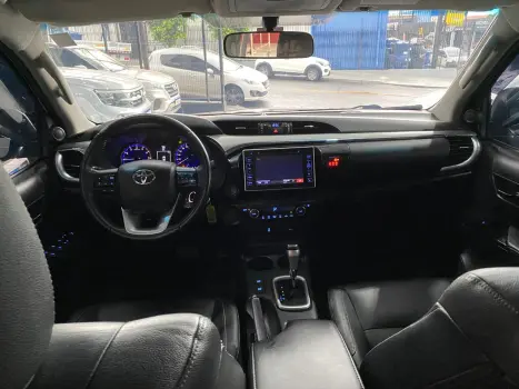 TOYOTA Hilux Caminhonete 2.7 16V 4P SRV FLEX CABINE DUPLA AUTOMÁTICO, Foto 9