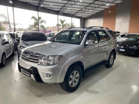 TOYOTA Hilux SW4 2.7 16V 4P FLEX SR 7 LUGARES AUTOMTICO, Foto 1