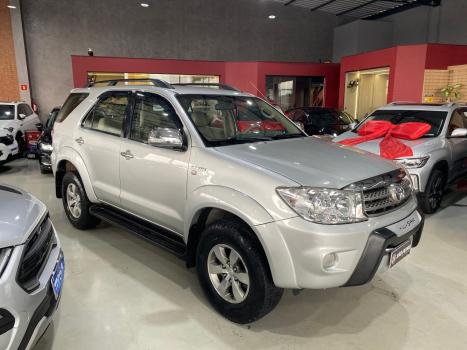 TOYOTA Hilux SW4 2.7 16V 4P FLEX SR 7 LUGARES AUTOMTICO, Foto 2