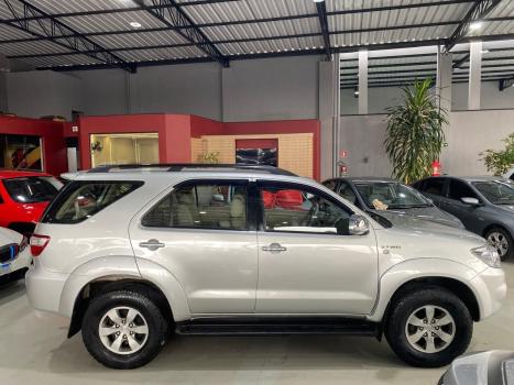 TOYOTA Hilux SW4 2.7 16V 4P FLEX SR 7 LUGARES AUTOMTICO, Foto 4