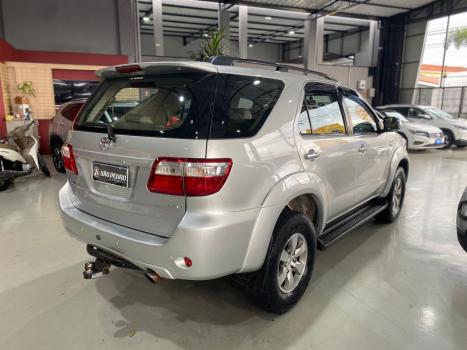 TOYOTA Hilux SW4 2.7 16V 4P FLEX SR 7 LUGARES AUTOMTICO, Foto 6