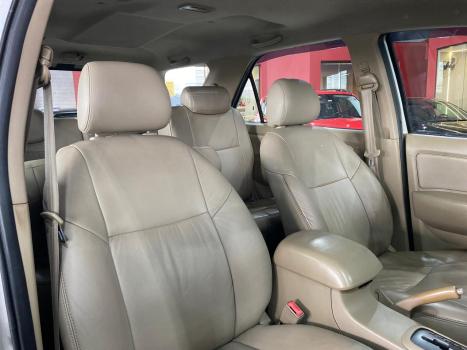 TOYOTA Hilux SW4 2.7 16V 4P FLEX SR 7 LUGARES AUTOMTICO, Foto 11