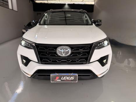 TOYOTA Hilux SW4 2.7 16V 4P FLEX SRV 7 LUGARES AUTOM�TICO, Foto 10