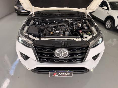 TOYOTA Hilux SW4 2.7 16V 4P FLEX SRV 7 LUGARES AUTOM�TICO, Foto 11