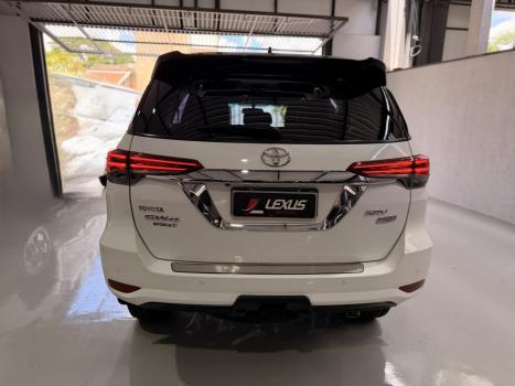 TOYOTA Hilux SW4 2.7 16V 4P FLEX SRV 7 LUGARES AUTOM�TICO, Foto 14