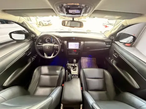 TOYOTA Hilux SW4 2.7 16V 4P FLEX SRV 7 LUGARES AUTOM�TICO, Foto 18