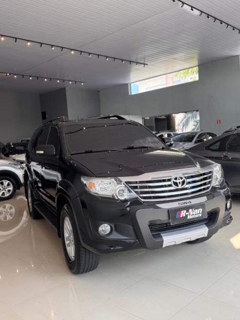 TOYOTA Hilux SW4 2.7 16V 4P FLEX SR 7 LUGARES AUTOM�TICO, Foto 3
