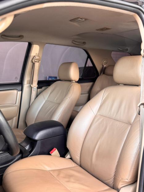 TOYOTA Hilux SW4 2.7 16V 4P FLEX SR 7 LUGARES AUTOM�TICO, Foto 12