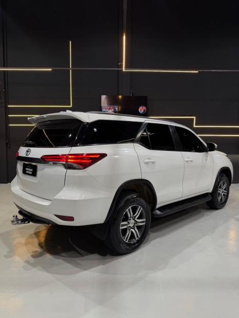 TOYOTA Hilux SW4 2.7 16V 4P SR FLEX AUTOM�TICO, Foto 9