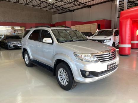 TOYOTA Hilux SW4 2.7 16V 4P SR FLEX AUTOM�TICO, Foto 2