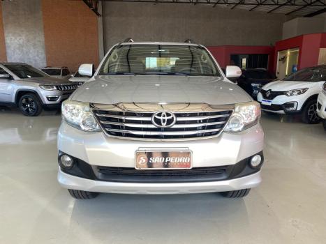 TOYOTA Hilux SW4 2.7 16V 4P SR FLEX AUTOM�TICO, Foto 3