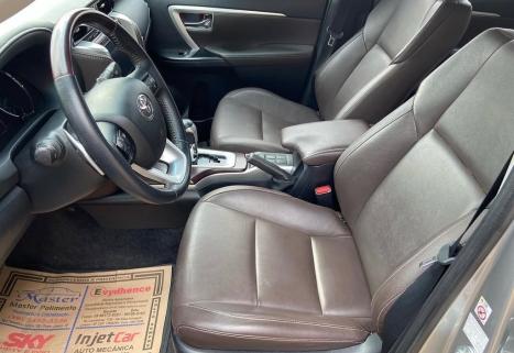TOYOTA Hilux SW4 2.7 16V 4P SR FLEX AUTOM�TICO, Foto 4