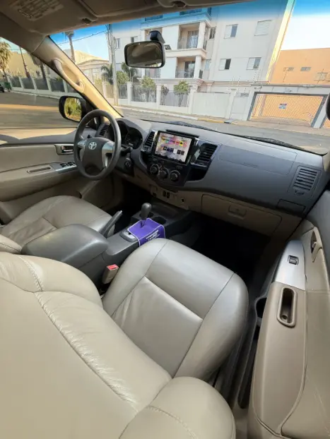 TOYOTA Hilux SW4 2.7 16V 4P SR FLEX AUTOM�TICO, Foto 8