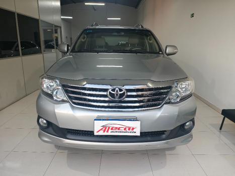 TOYOTA Hilux SW4 2.7 16V 4P SR FLEX AUTOM�TICO, Foto 3