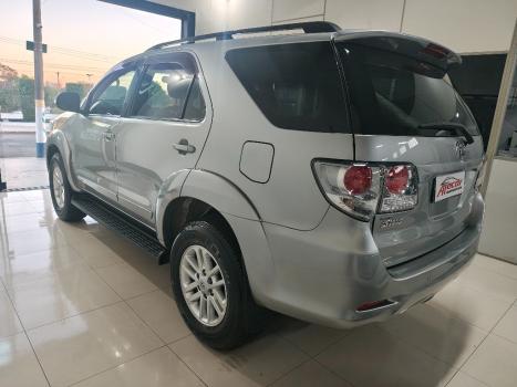 TOYOTA Hilux SW4 2.7 16V 4P SR FLEX AUTOM�TICO, Foto 8