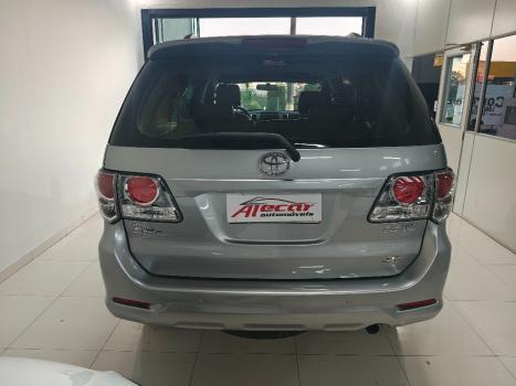 TOYOTA Hilux SW4 2.7 16V 4P SR FLEX AUTOM�TICO, Foto 10