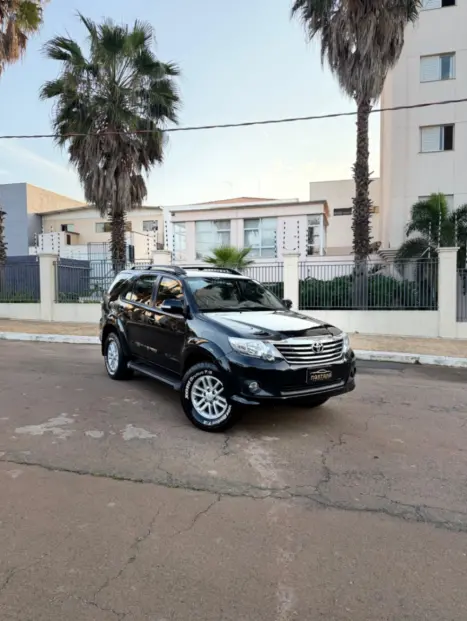 TOYOTA Hilux SW4 2.7 16V 4P SR AUTOM�TICO, Foto 1