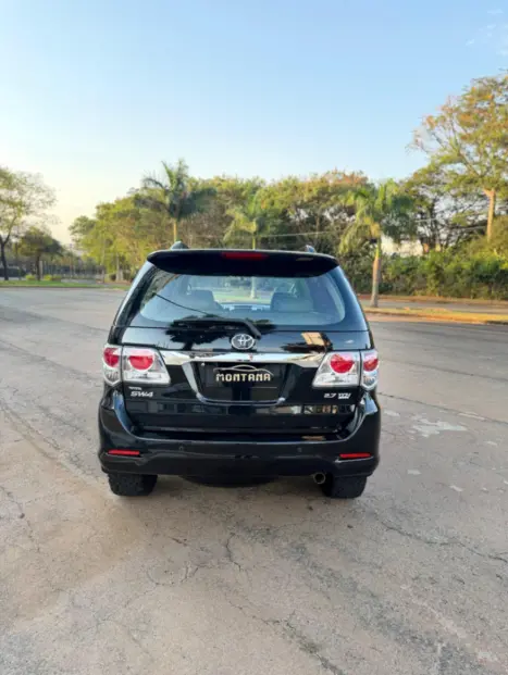 TOYOTA Hilux SW4 2.7 16V 4P SR AUTOM�TICO, Foto 13