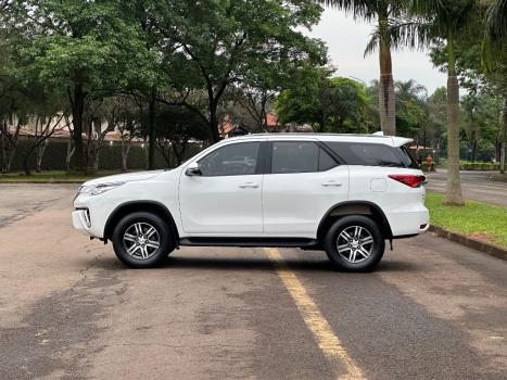 TOYOTA Hilux SW4 2.7 16V 4P SR FLEX AUTOMÁTICO, Foto 5