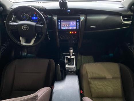 TOYOTA Hilux SW4 2.7 16V 4P SR FLEX AUTOMÁTICO, Foto 9