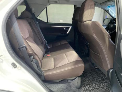 TOYOTA Hilux SW4 2.7 16V 4P SR FLEX AUTOMÁTICO, Foto 12