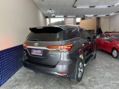 TOYOTA Hilux SW4 2.8 16V 4P SRX 4X4 7 LUGARES TURBO DIESEL AUTOM�TICO, Foto 9