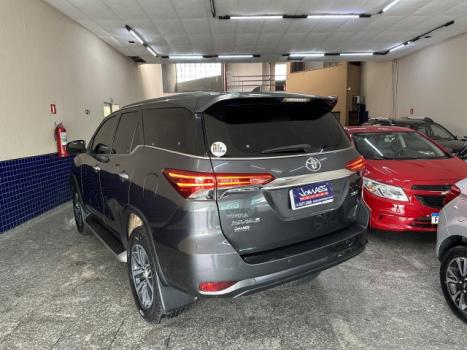 TOYOTA Hilux SW4 2.8 16V 4P SRX 4X4 7 LUGARES TURBO DIESEL AUTOM�TICO, Foto 10