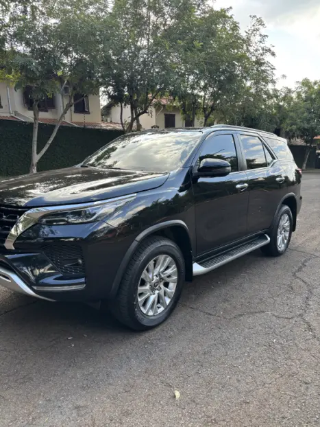 TOYOTA Hilux SW4 2.8 16V 4P SRX 4X4 7 LUGARES TURBO DIESEL AUTOMTICO, Foto 10
