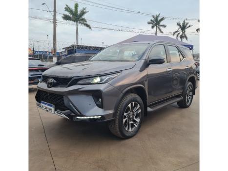 TOYOTA Hilux SW4 2.8 16V 4P SRX PLATINUM 4X4 7 LUGARES TURBO DIESEL AUTOMTICO, Foto 1