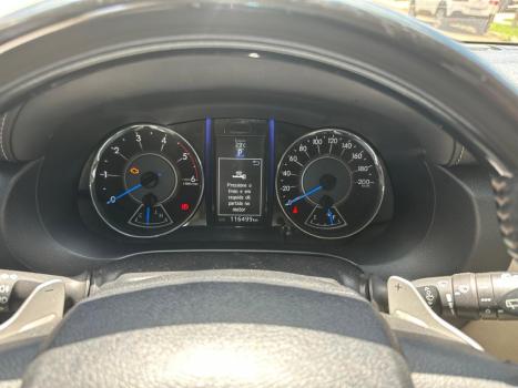 TOYOTA Hilux SW4 2.8 4P SRX 4X4 DIAMOND 7 LUGARES TURBO DIESEL AUTOMTICO, Foto 6