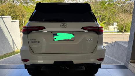 TOYOTA Hilux SW4 2.8 16V 4P SRX 4X4 7 LUGARES TURBO DIESEL AUTOMTICO, Foto 5