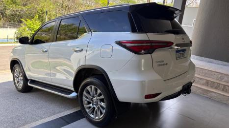 TOYOTA Hilux SW4 2.8 16V 4P SRX 4X4 7 LUGARES TURBO DIESEL AUTOMTICO, Foto 7